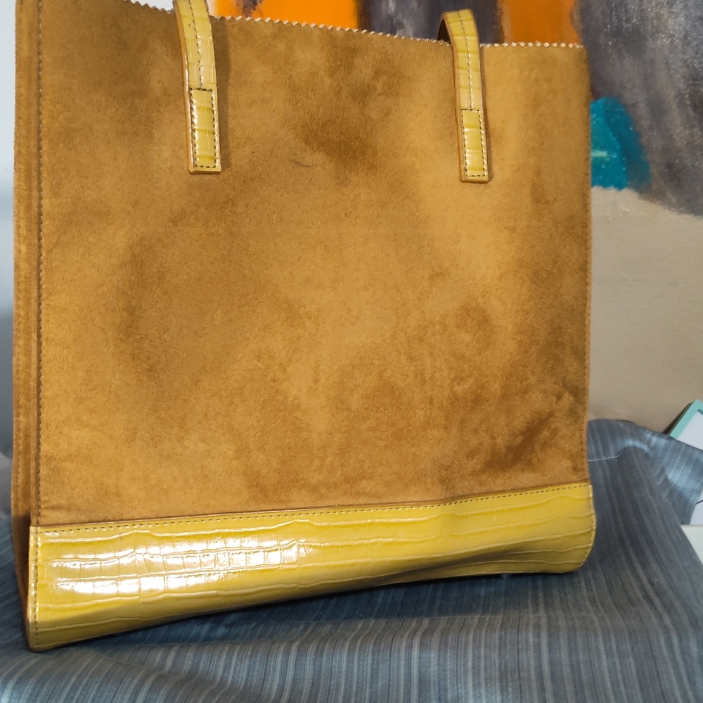 Leather bag